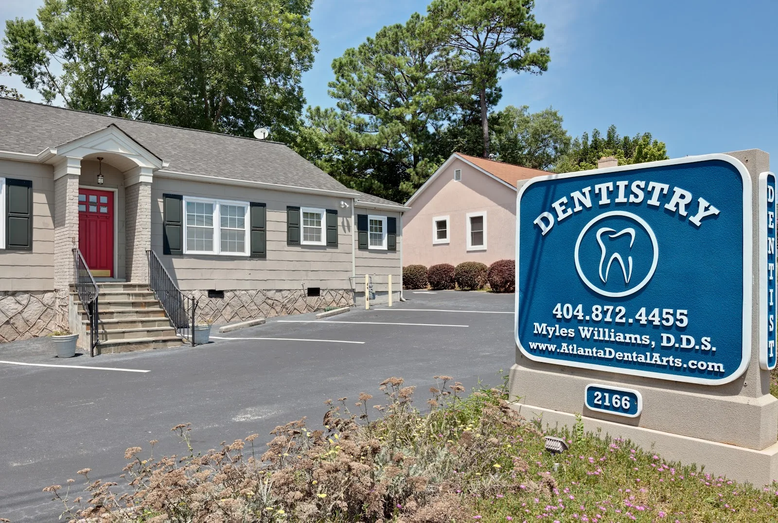 The Atlanta Dental Arts office at 2166 Lavista Rd NE, Atlanta, GA 30329